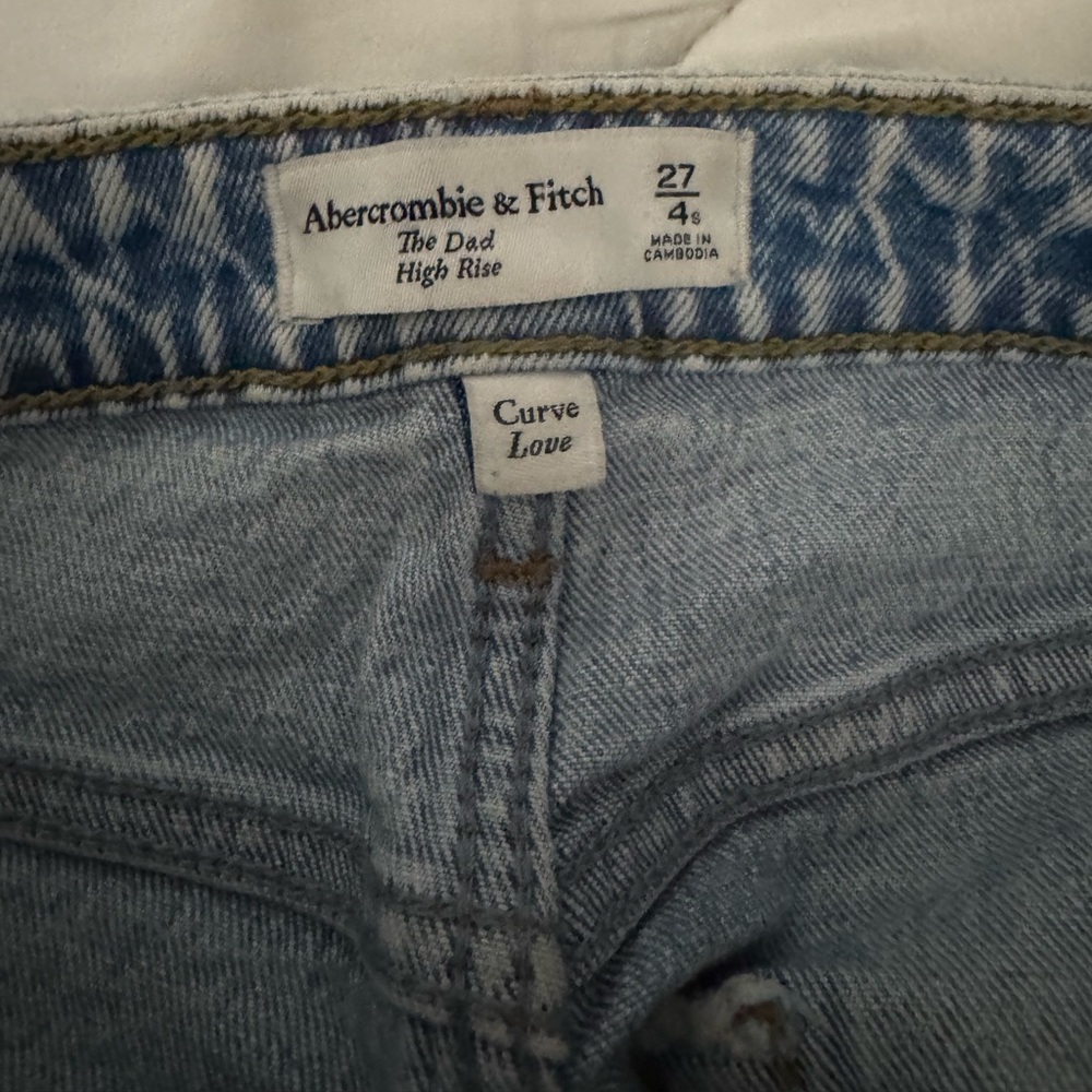 Abercrombie & Fitch Light Blue Curve Love dad  Jeans